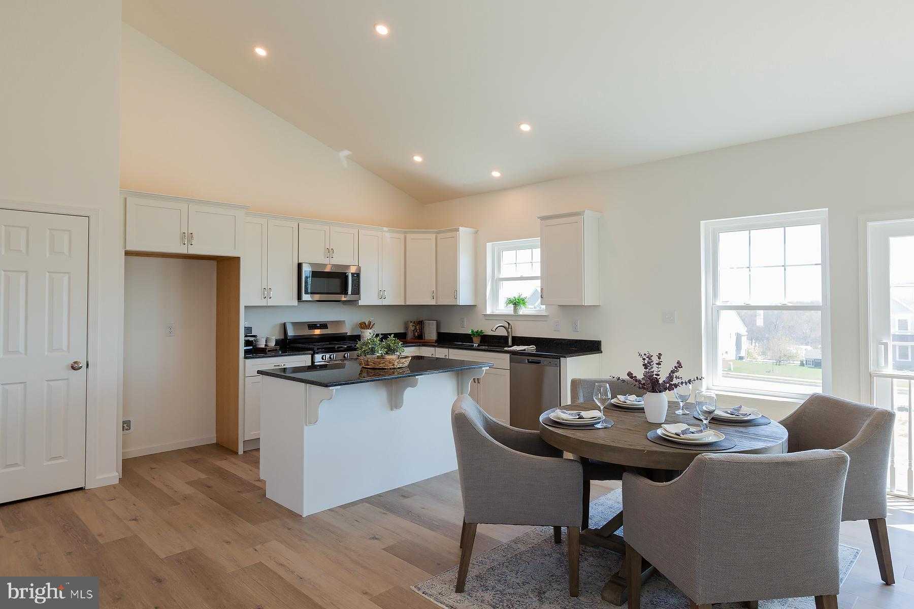 209 Hinson Dr photo 11