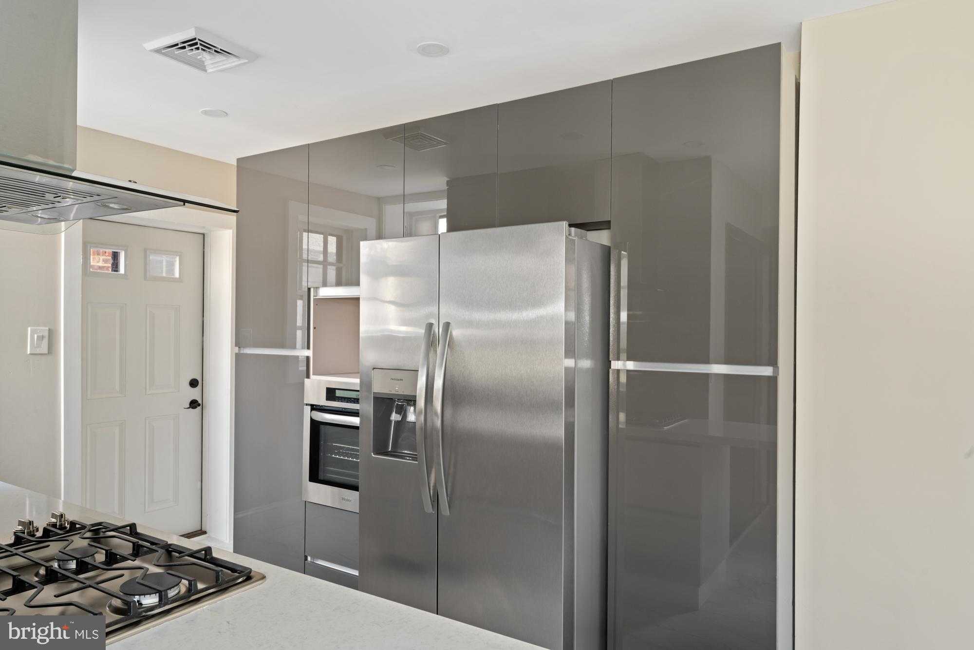 415 City Ave Unit I2 photo 26