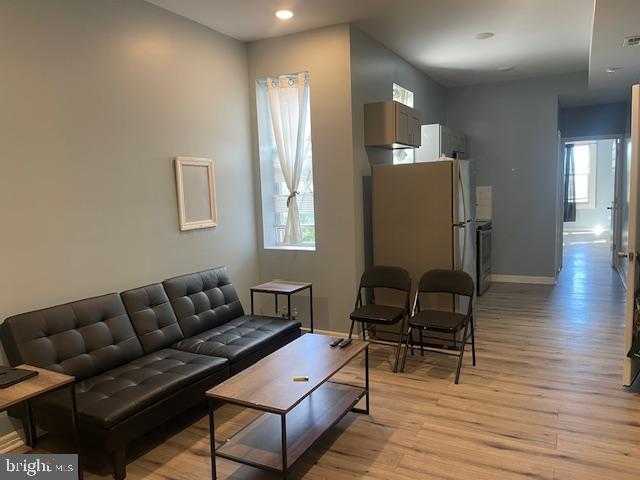 3236 N 17th St photo 14