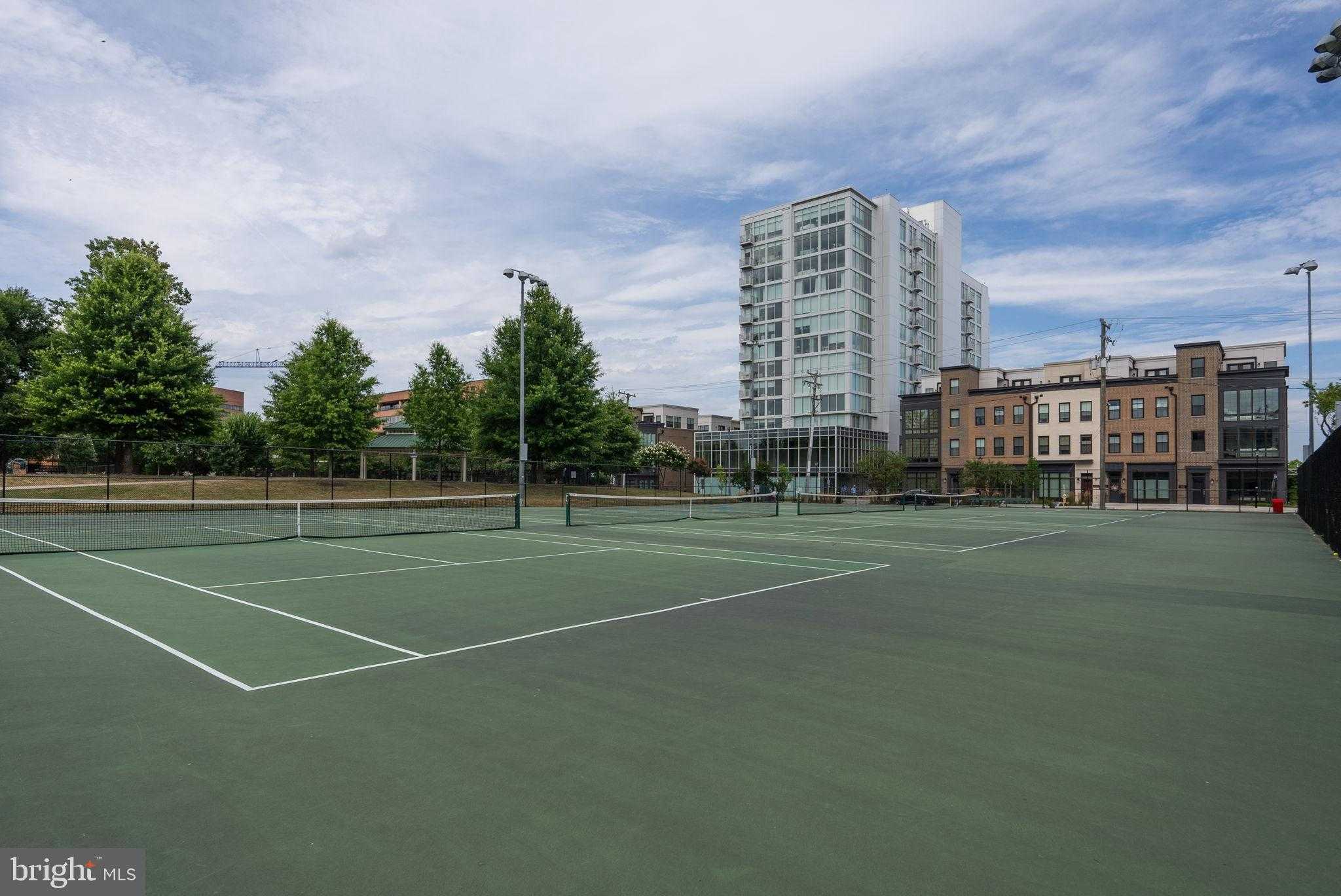 625 Slaters Ln Apt 401 photo 51