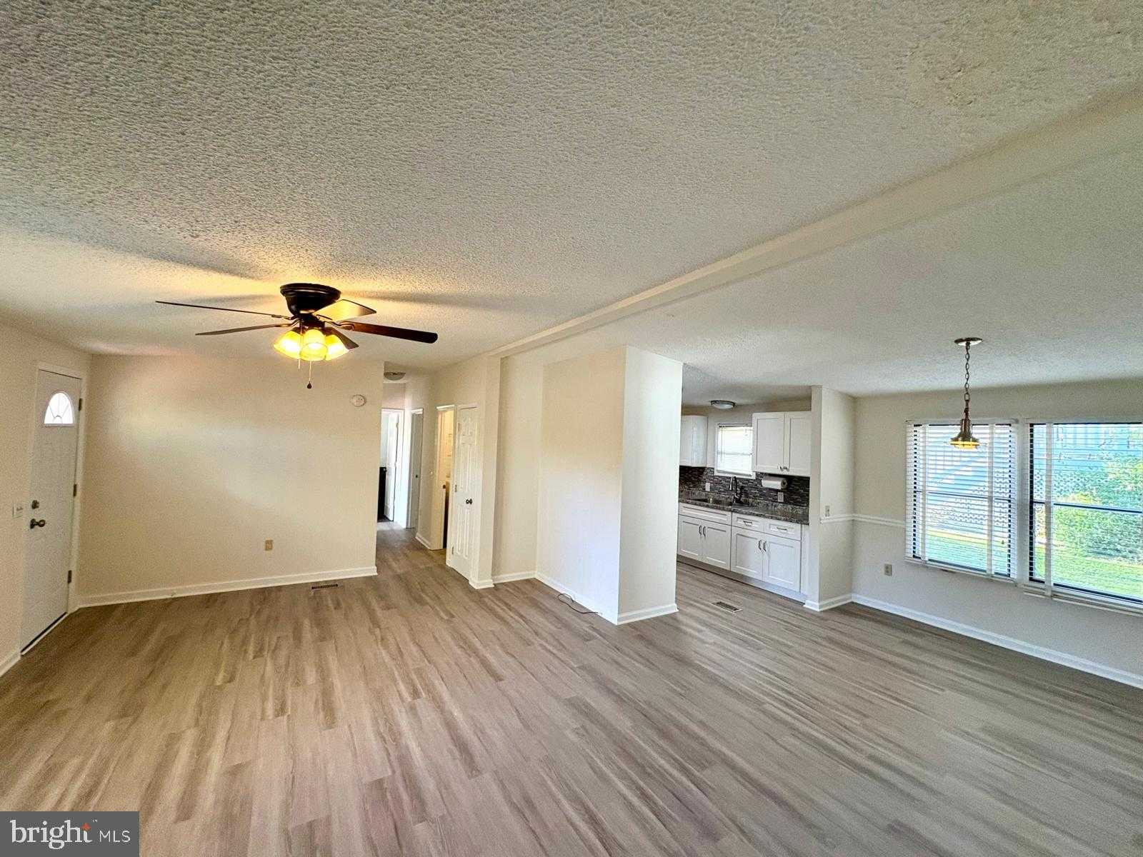 7714 Walnut Ln photo 9