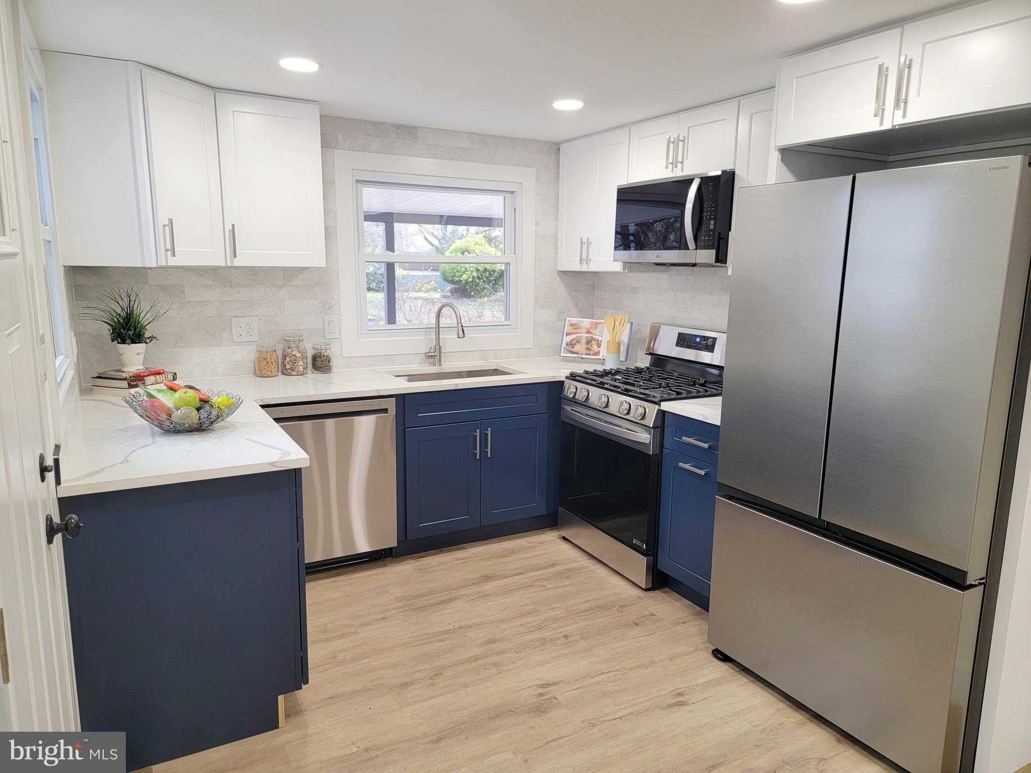 1236 S Pennsylvania Ave photo 5