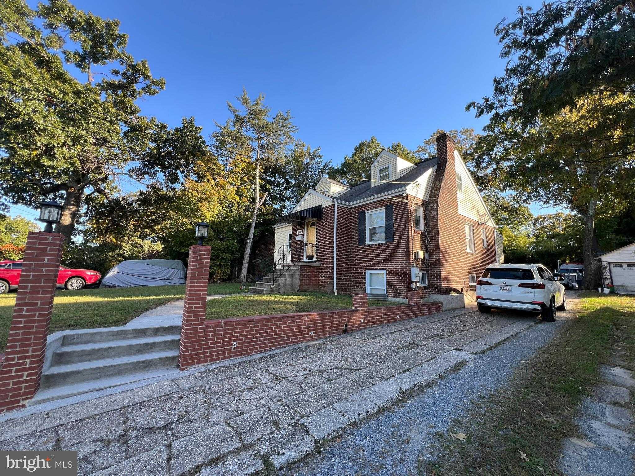 6203 Pontiac St photo 2