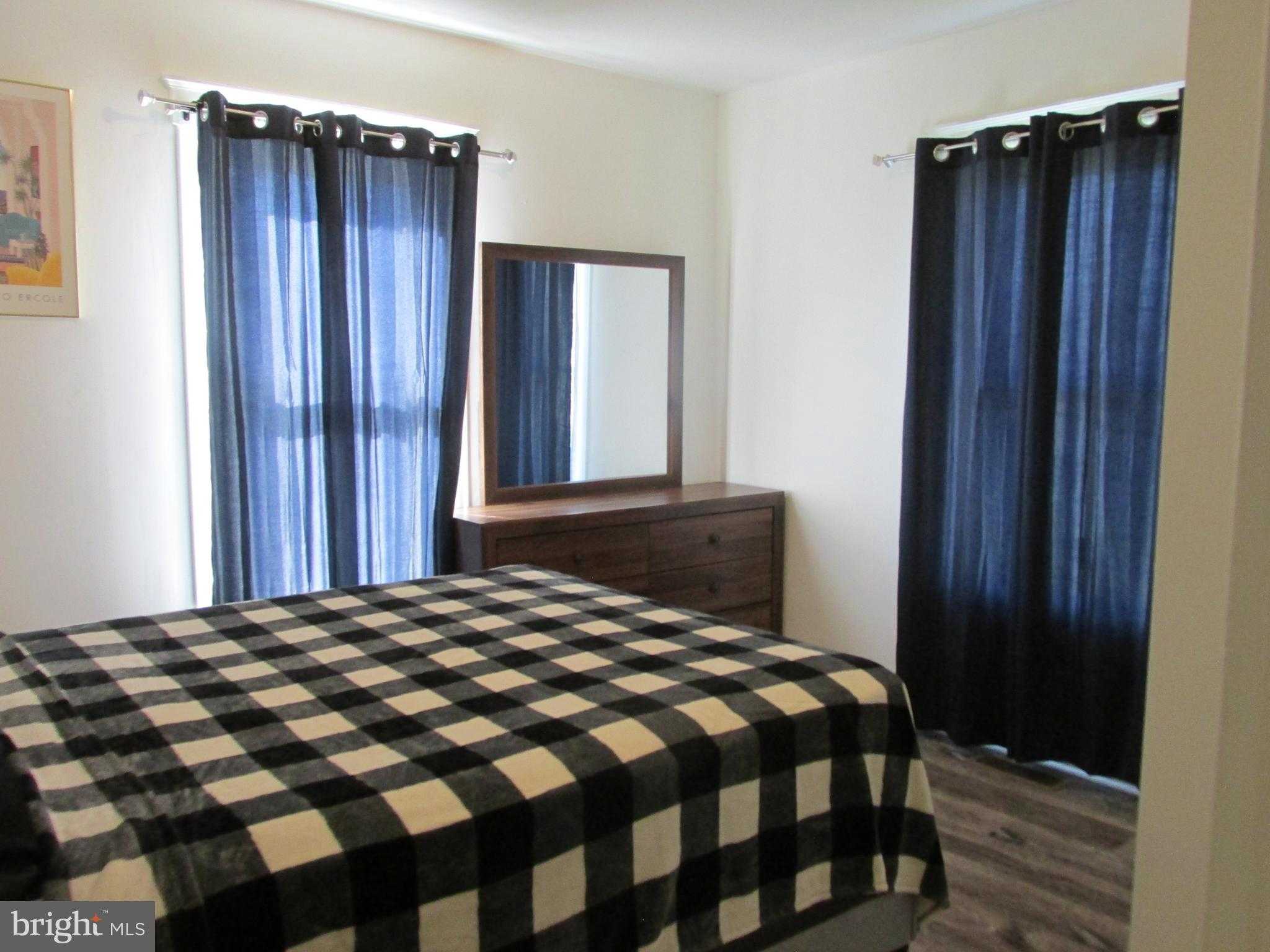 603 Roslyn Ave photo 22