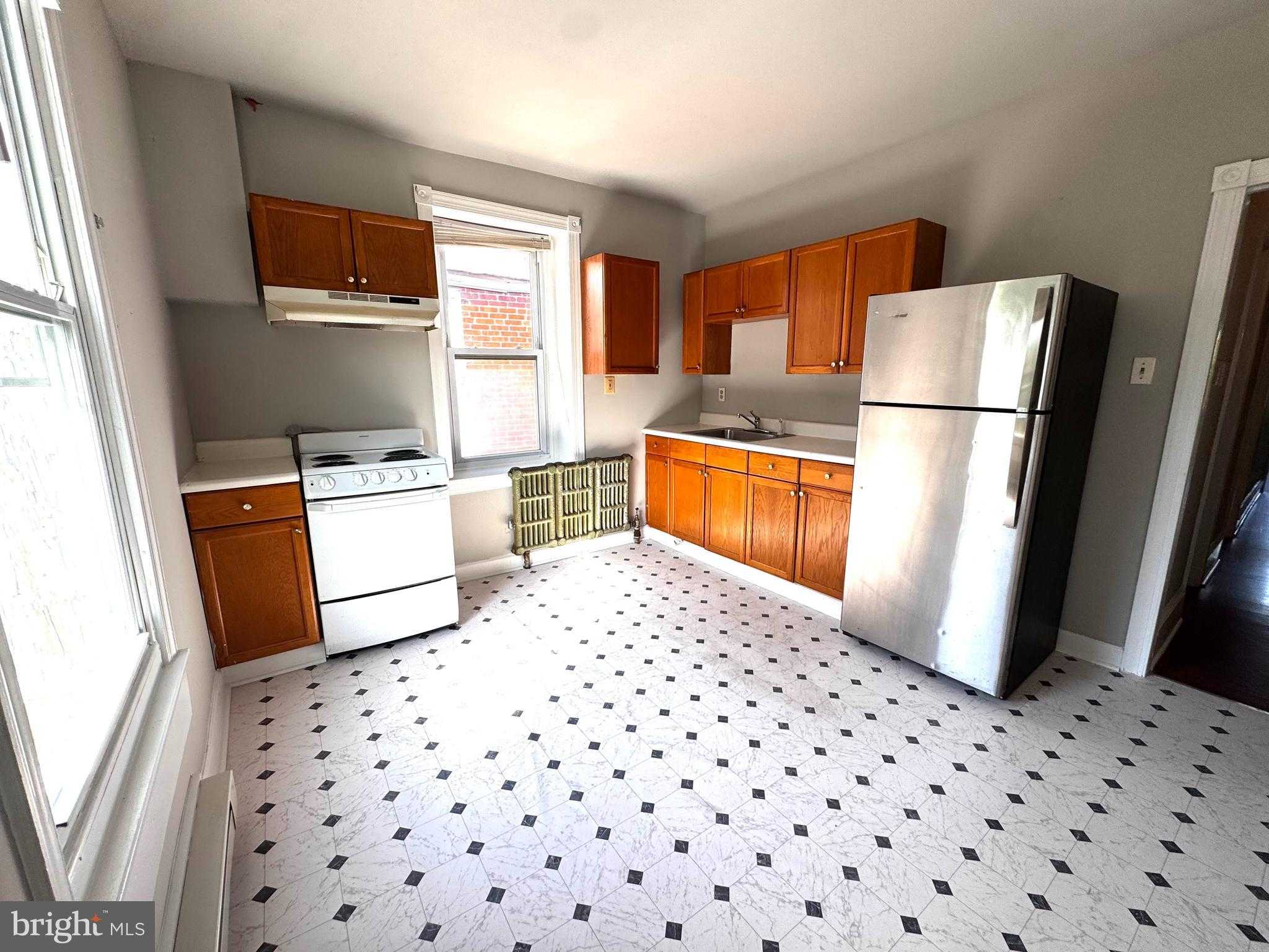 1404 Arch St photo 10