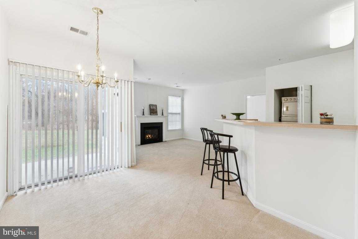 15612 Everglade Ln Apt 106 photo 4