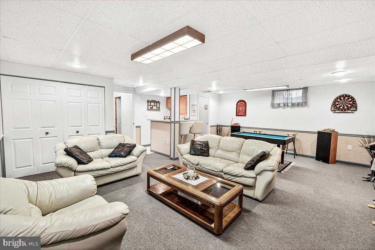 1103 Midvale Ave photo 18