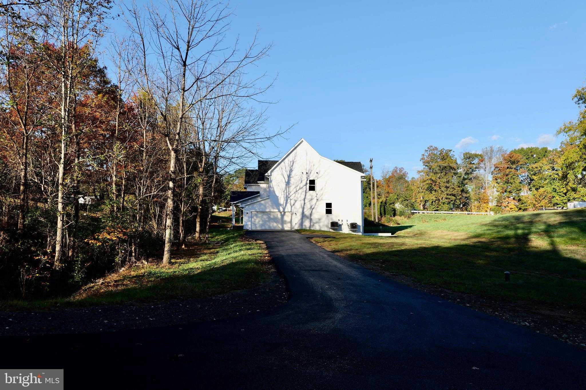 8028 Pinnacle Ridge Dr photo 10