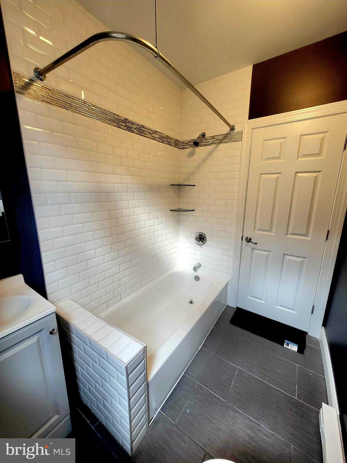 3959 N 8th St photo 23