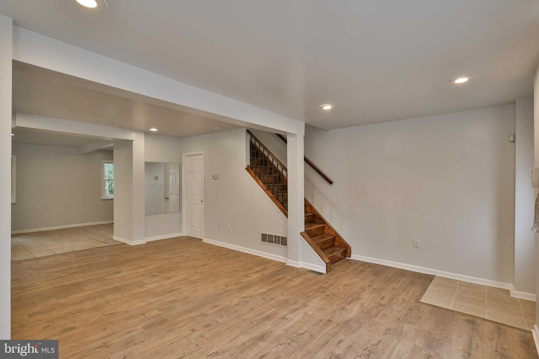 427 Pawnee St photo 4