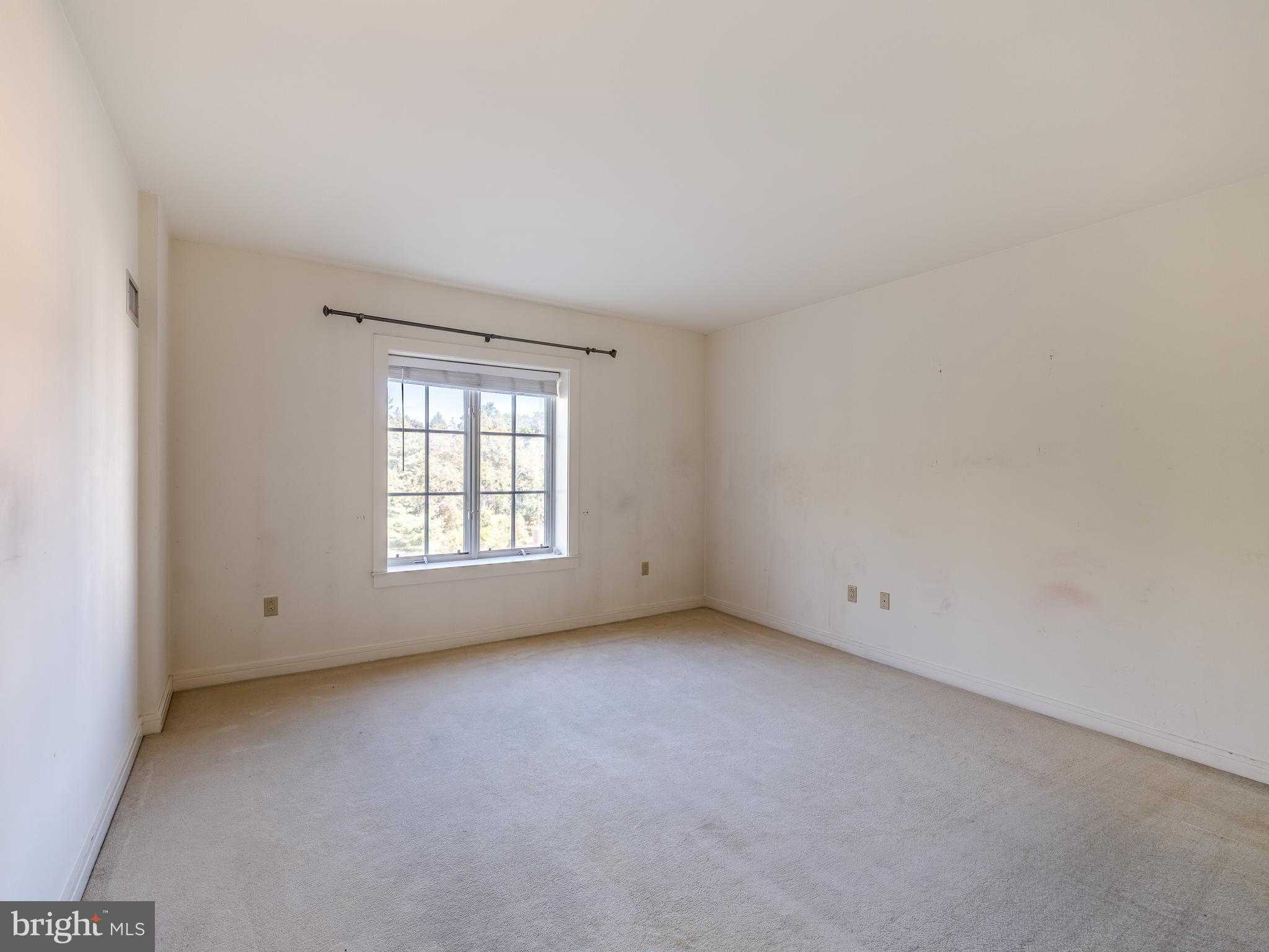 190 Presidential Blvd Unit 413 photo 24