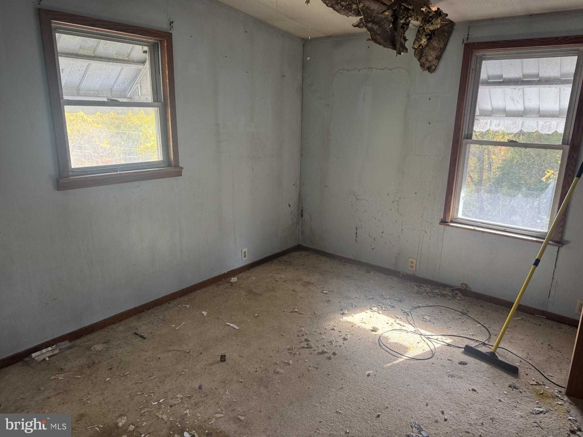 6852 Upper Rd photo 10