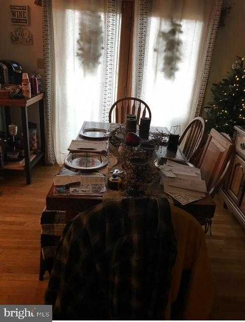 250 Forest Dr photo 7