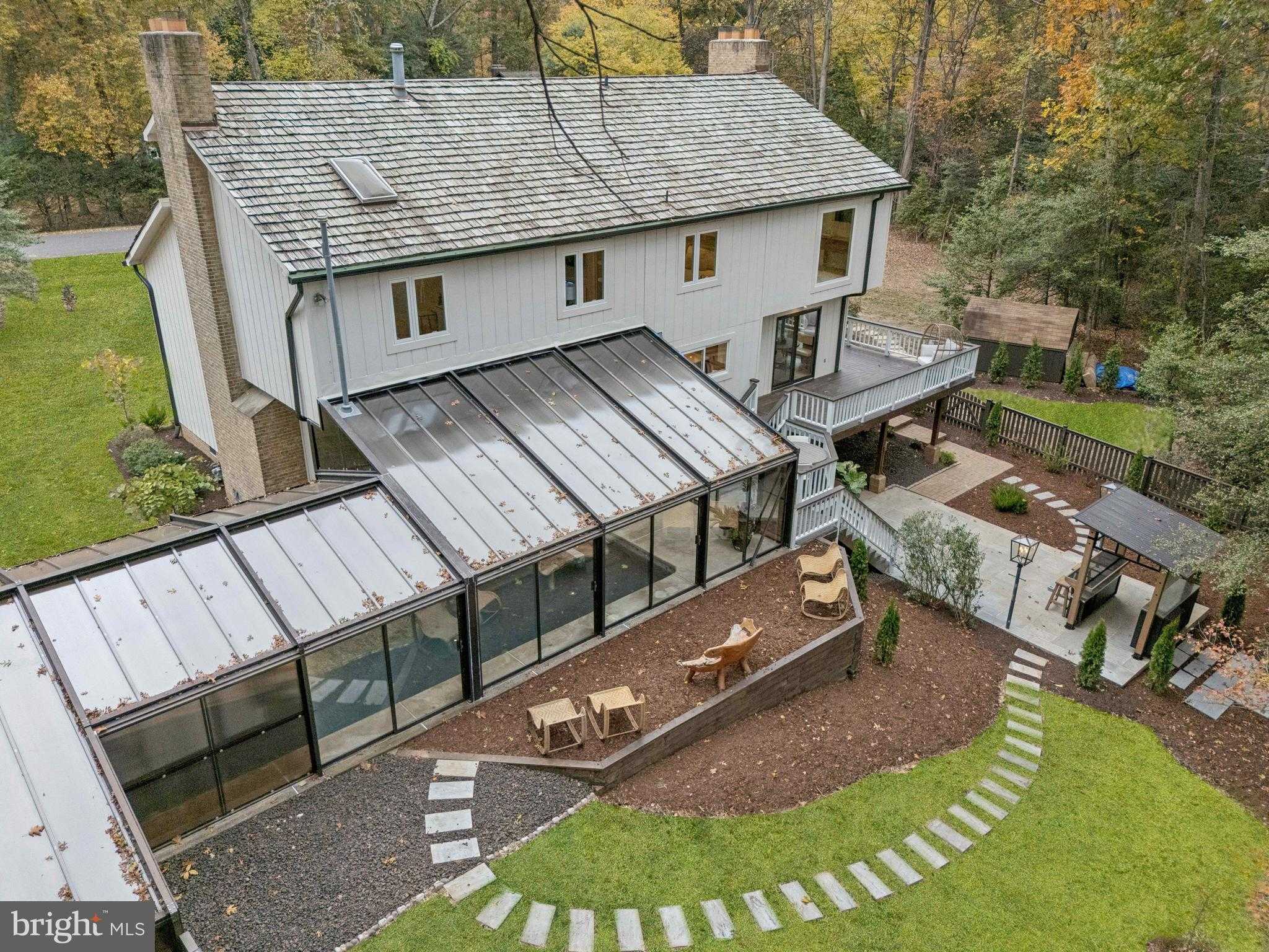 11000 Oakton Woods Way photo 5