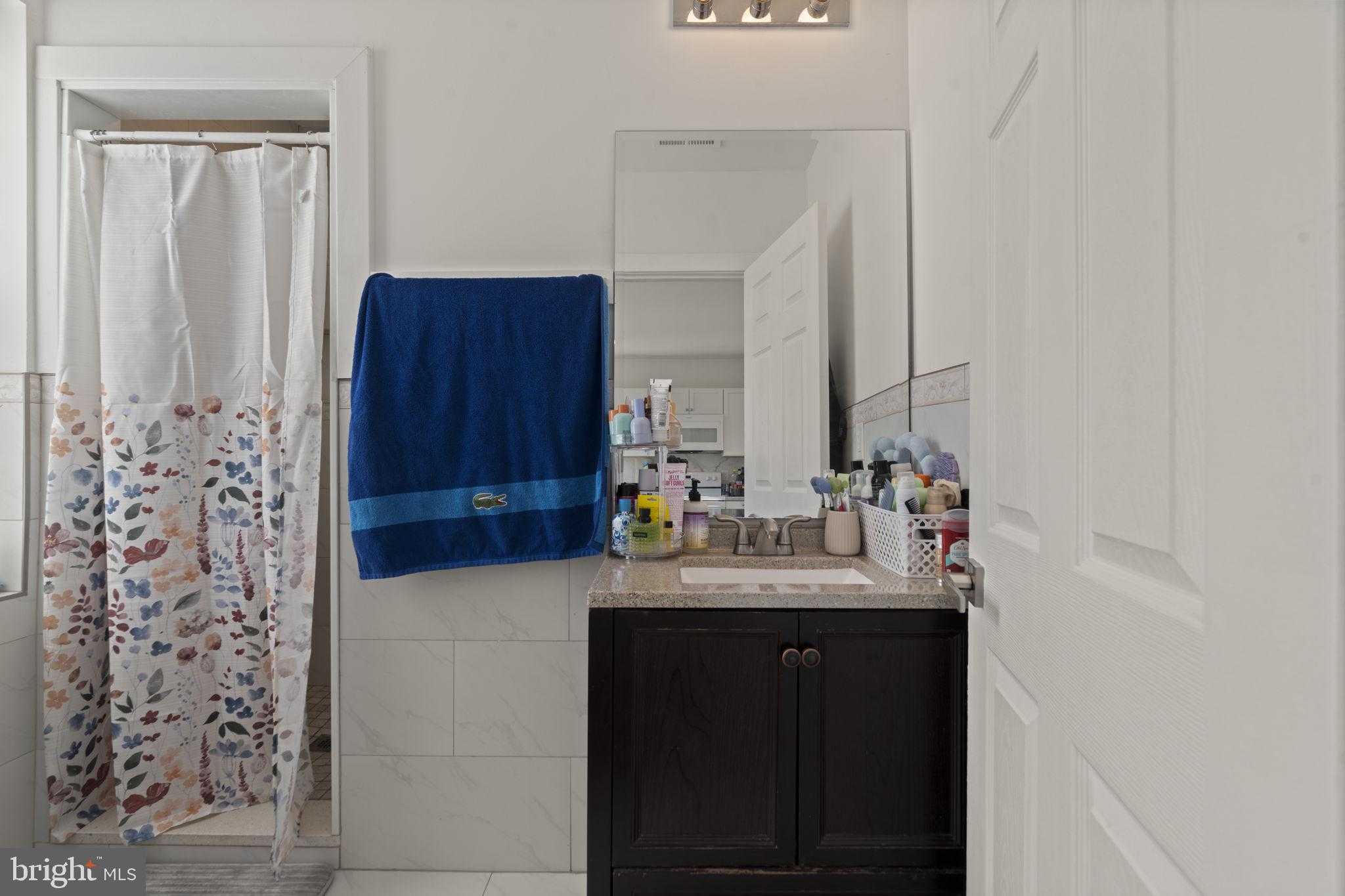 3654 Richmond St photo 15