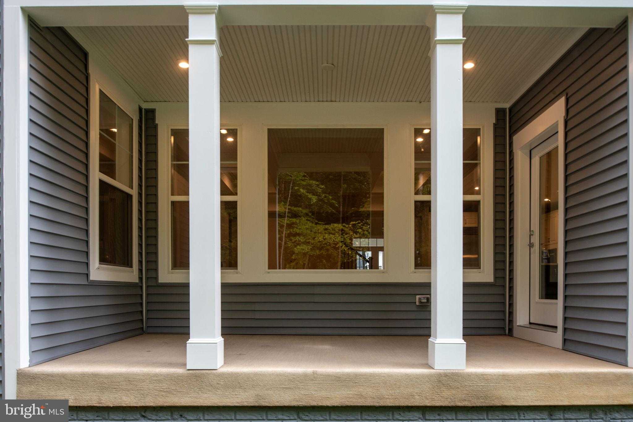 8761 Southern Oaks Pl photo 6