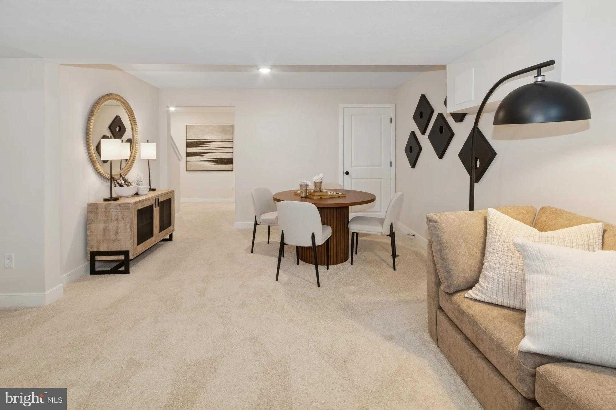 227 Valor Ln photo 26