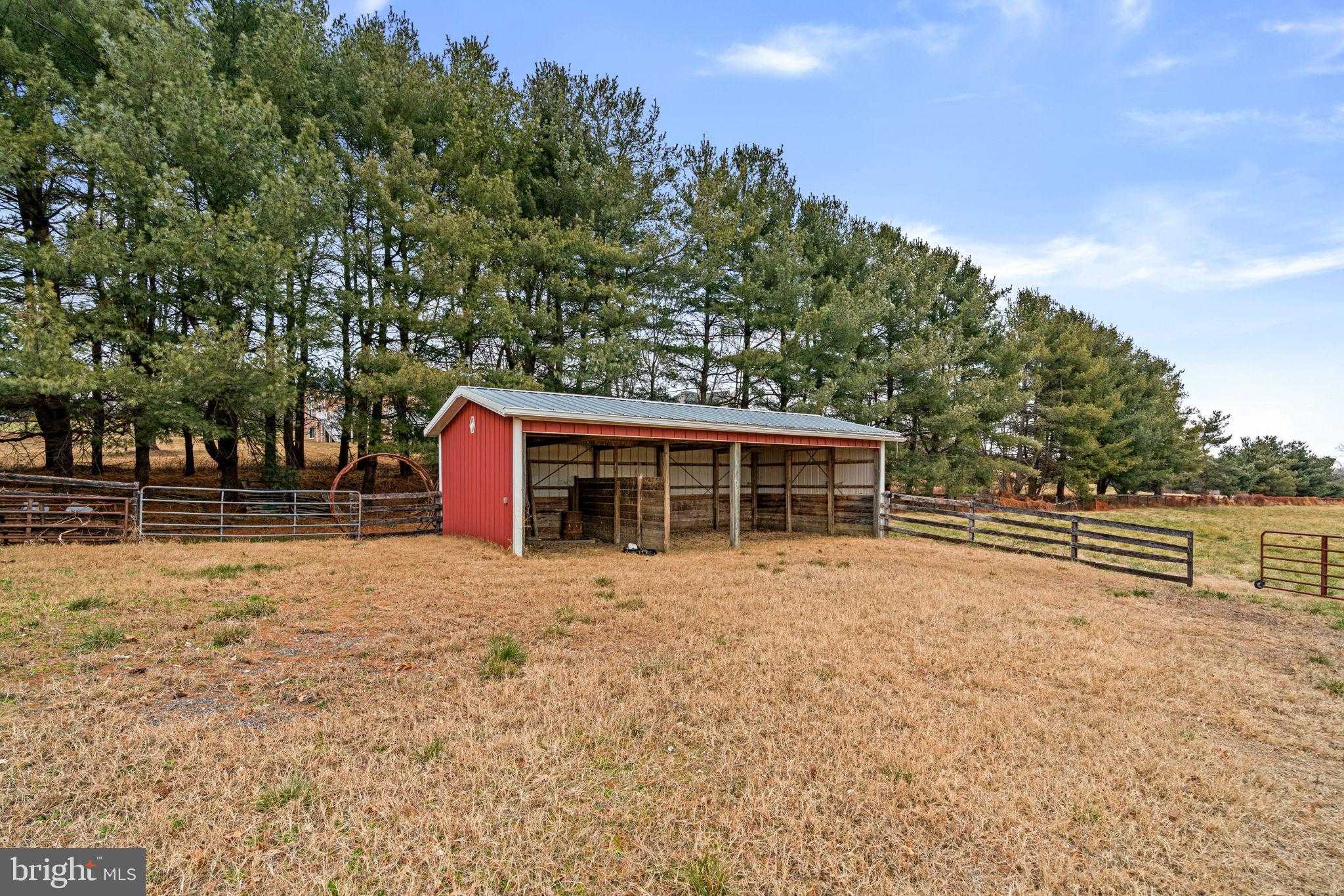 6005 10 Oaks Rd photo 19