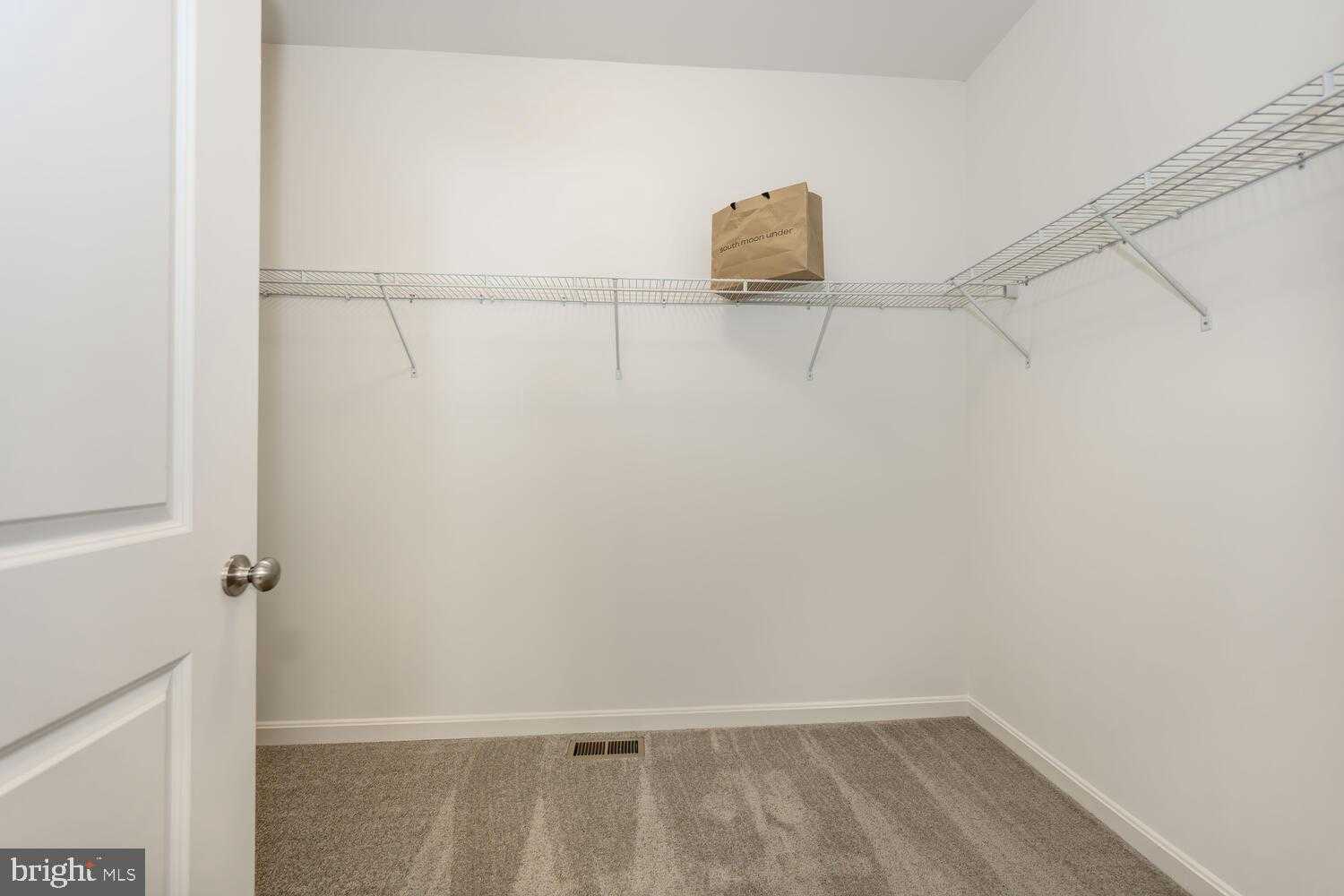 5654 Trafalgar Cir photo 25