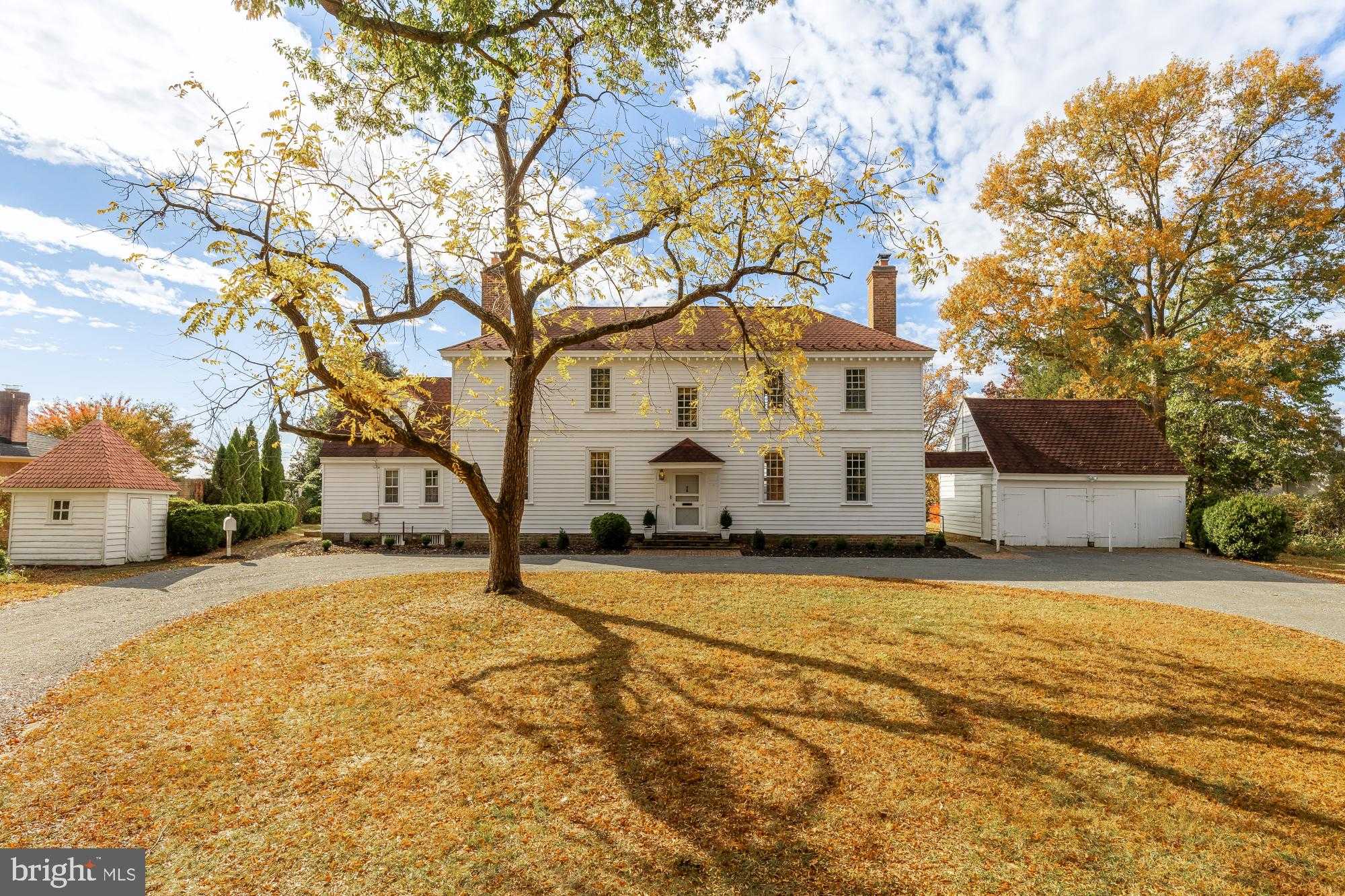 4509 Carlby Ln photo 5