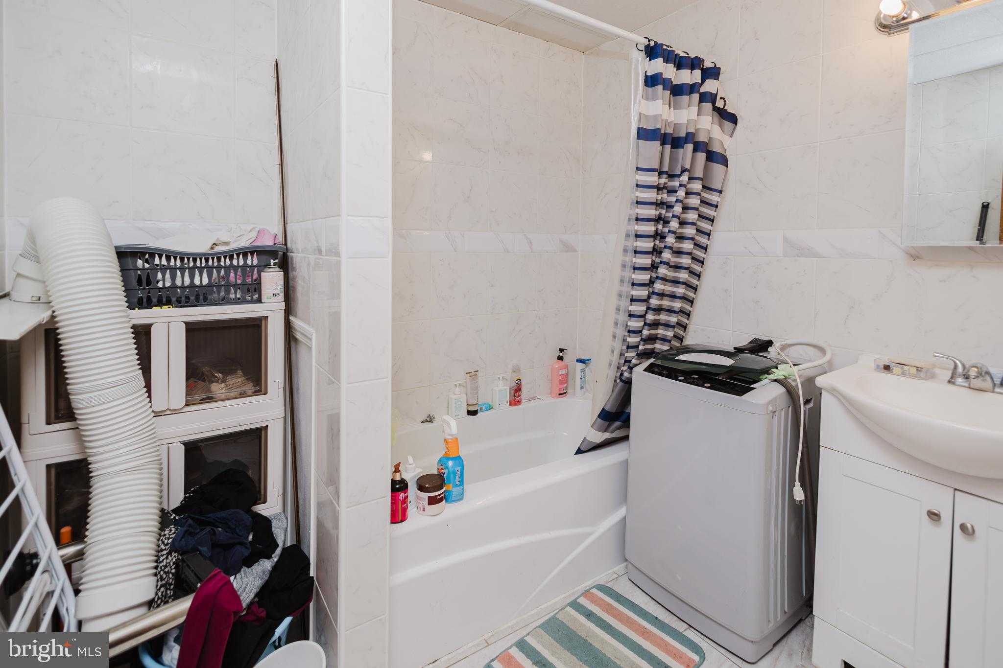 2318 S Broad St photo 17