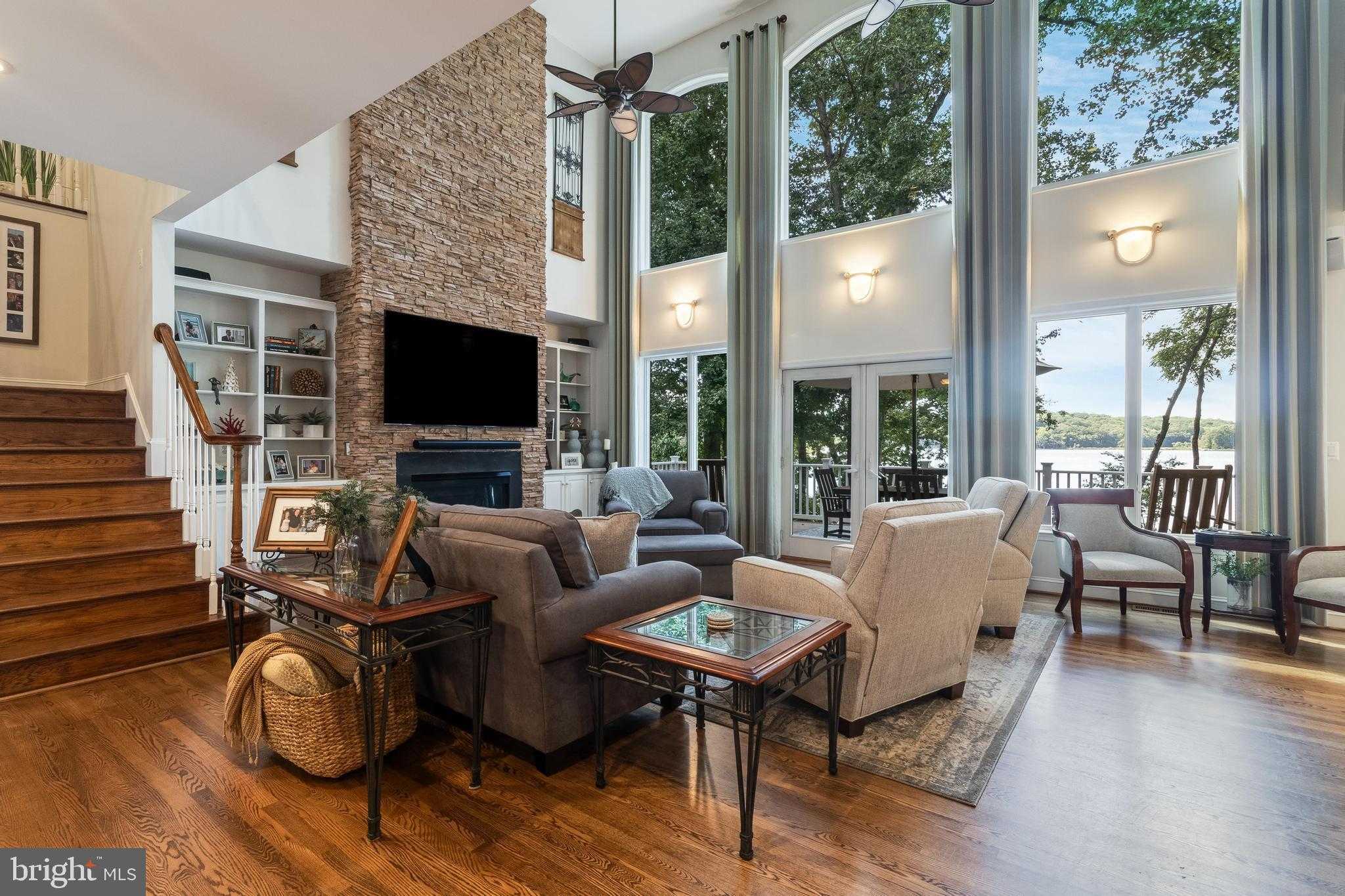 8535 Colleen Dr photo 5