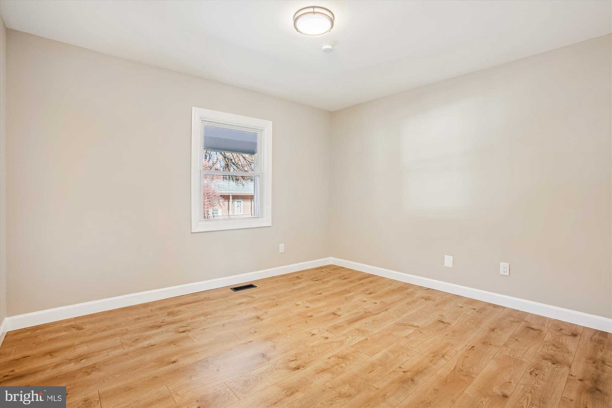 9075 Andromeda Dr photo 11