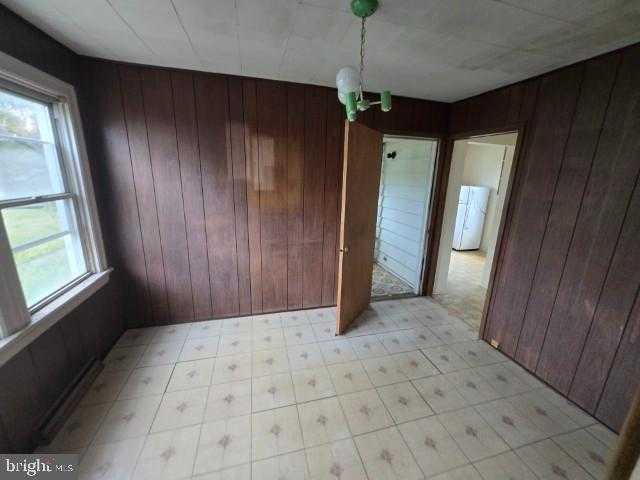 1677 Fairview Ave photo 8