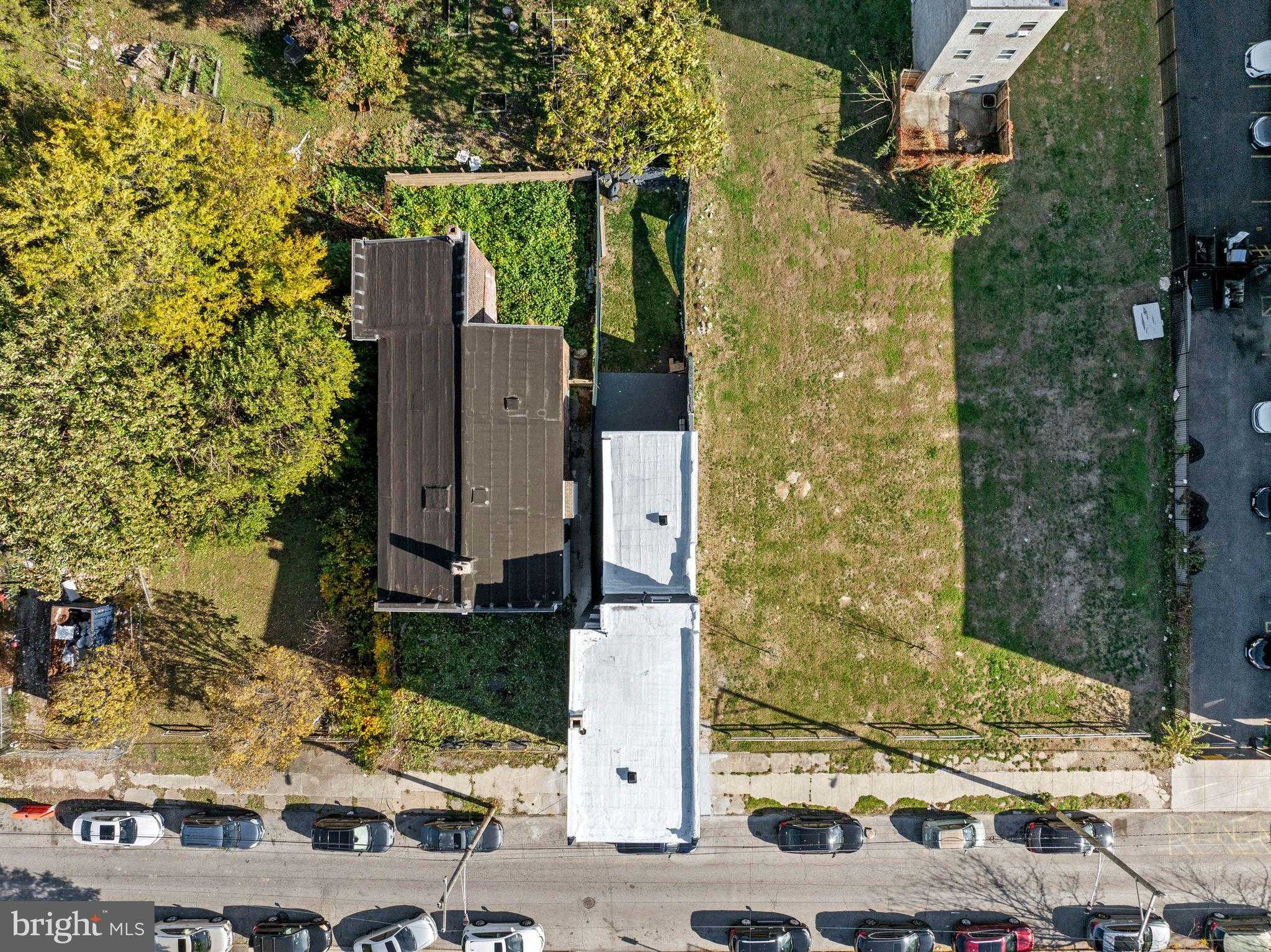 1923 N 20th St photo 38