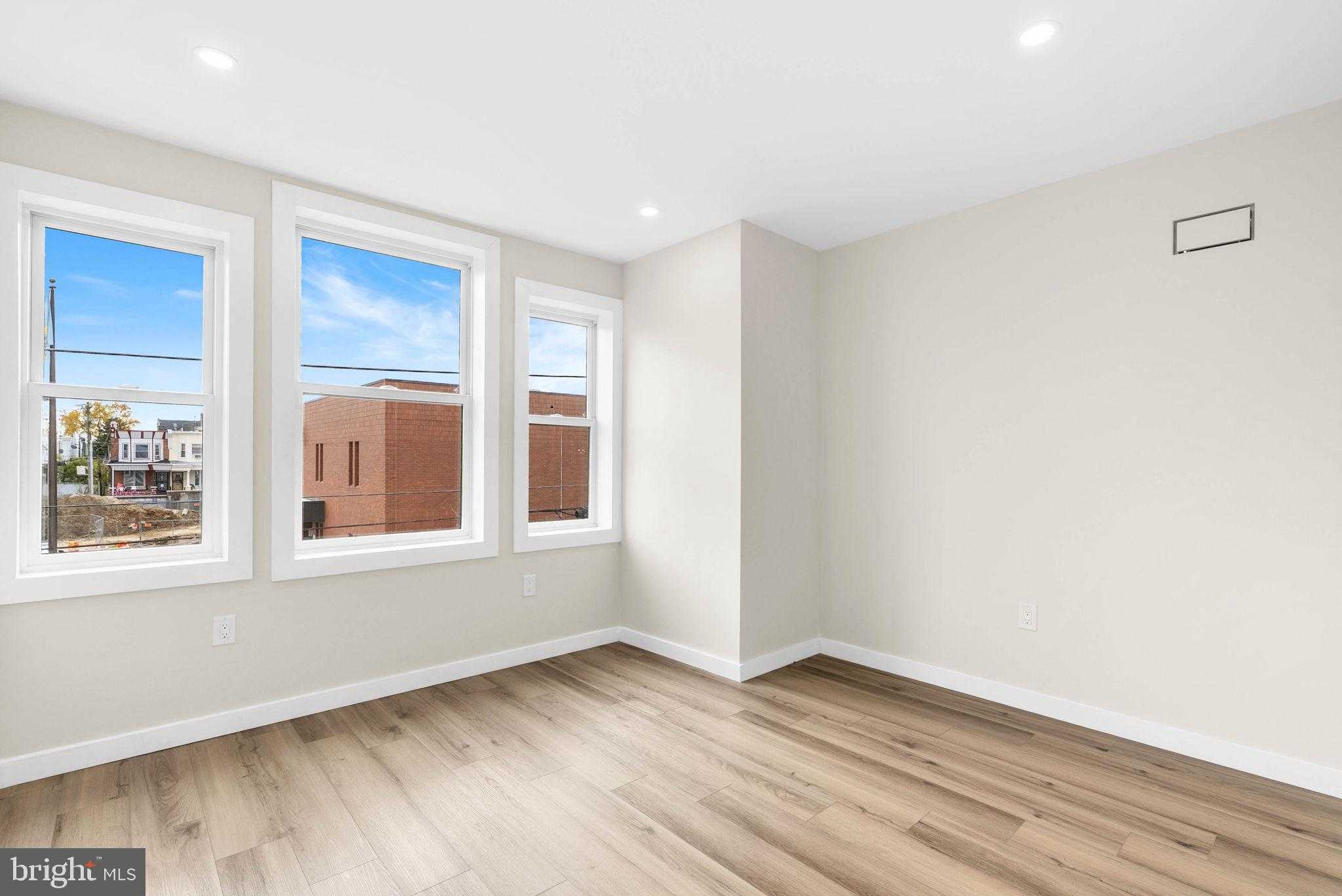 5511 Pine St photo 23