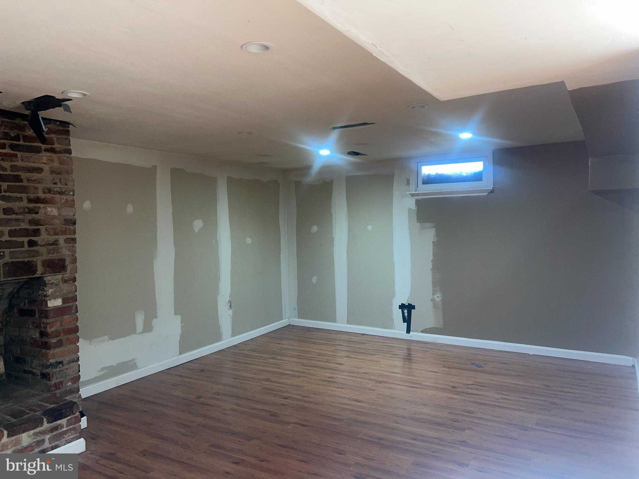 328 Vale Smt S photo 25