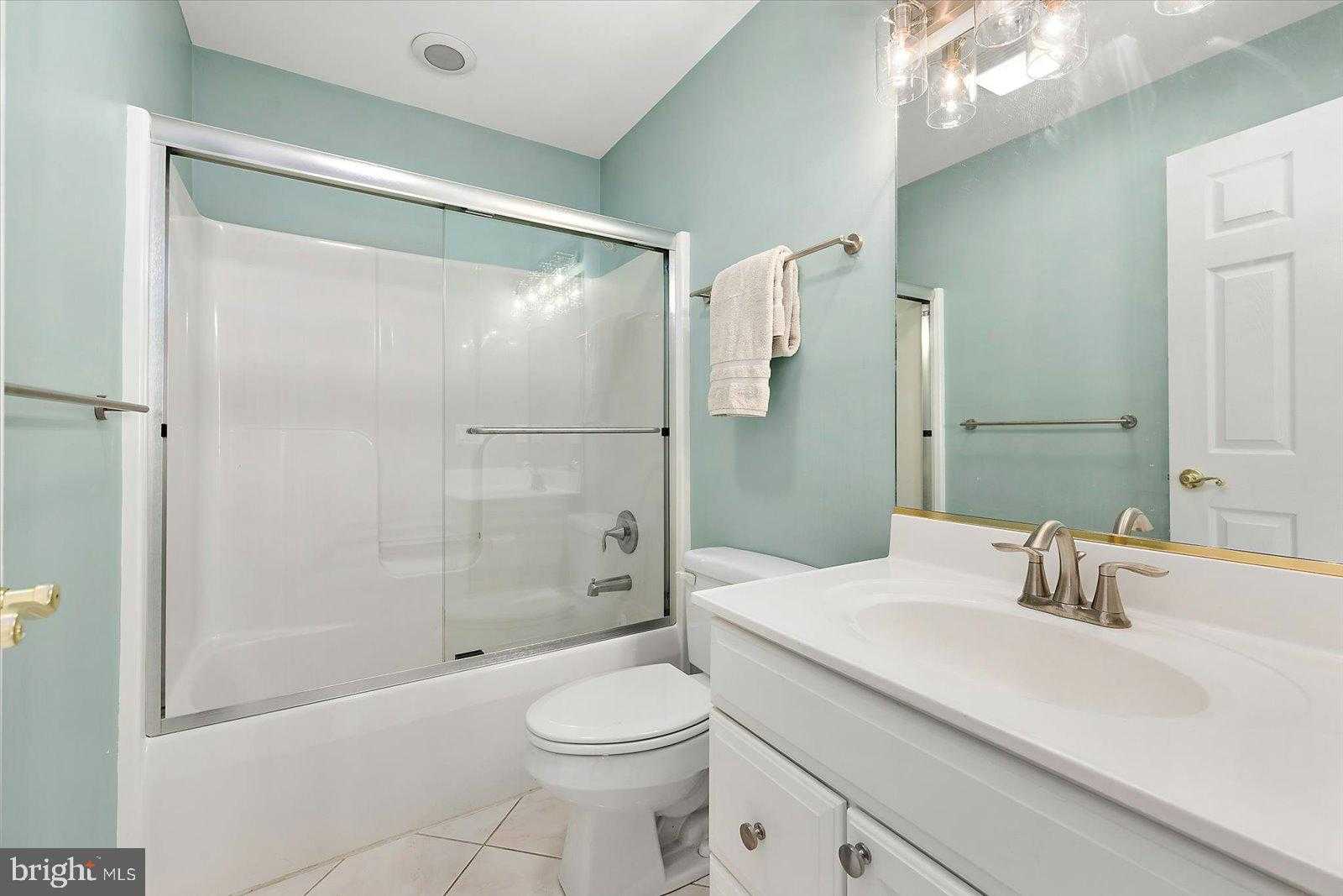 204 S Heron Dr photo 38