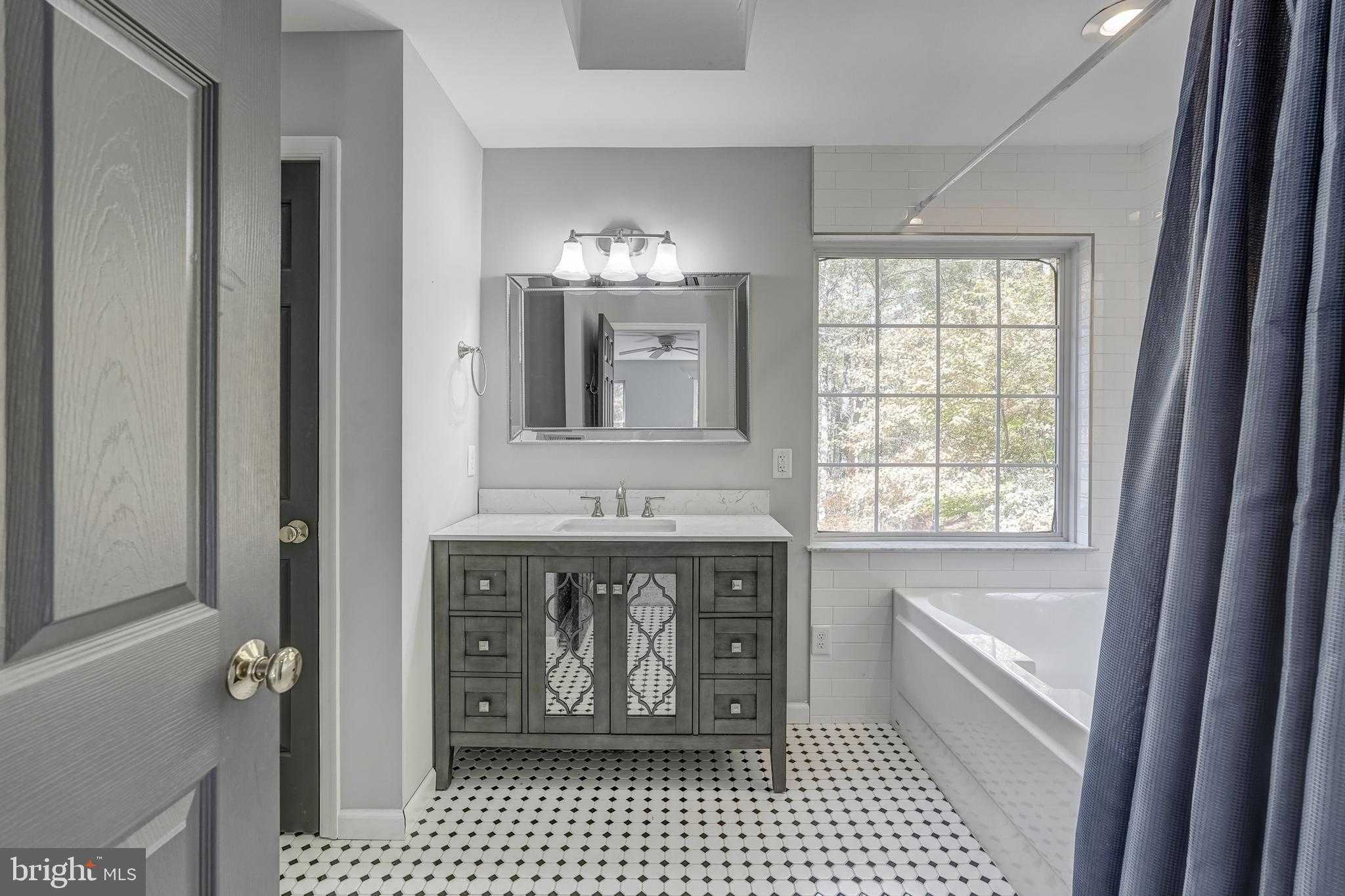 406 Saint Ivy Ave photo 37