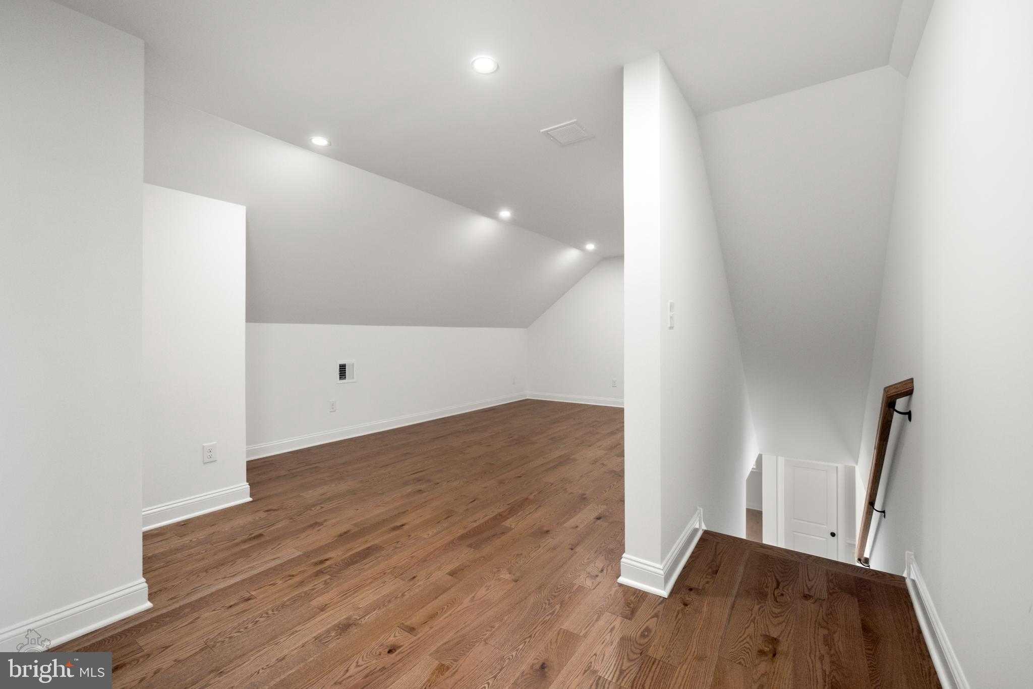 4268 Stonebridge Dr photo 32