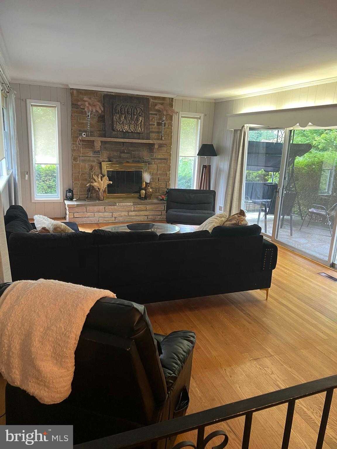 1201 Wisteria Dr photo 2