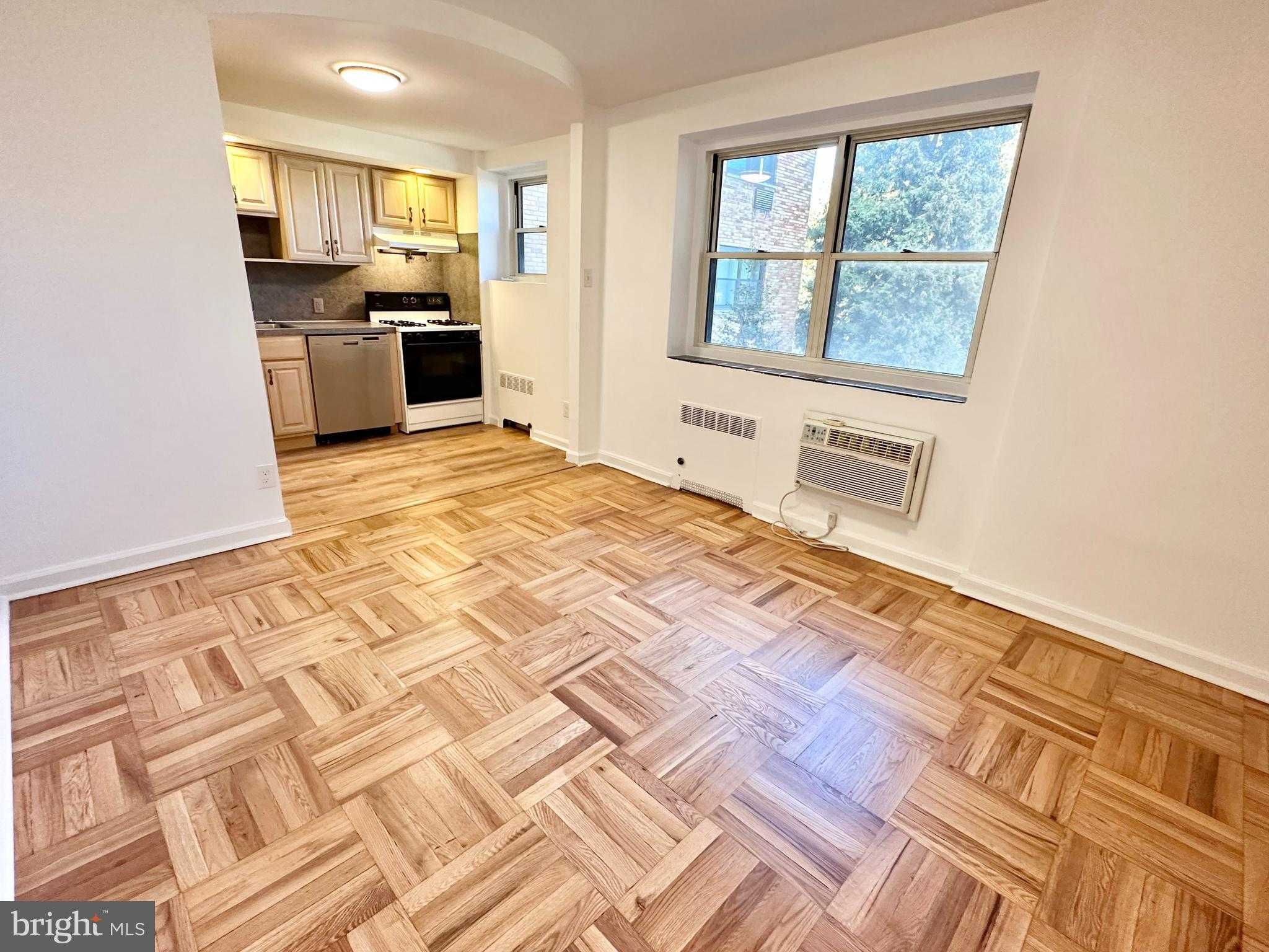 40 Old Lancaster Rd Apt 205 photo 11