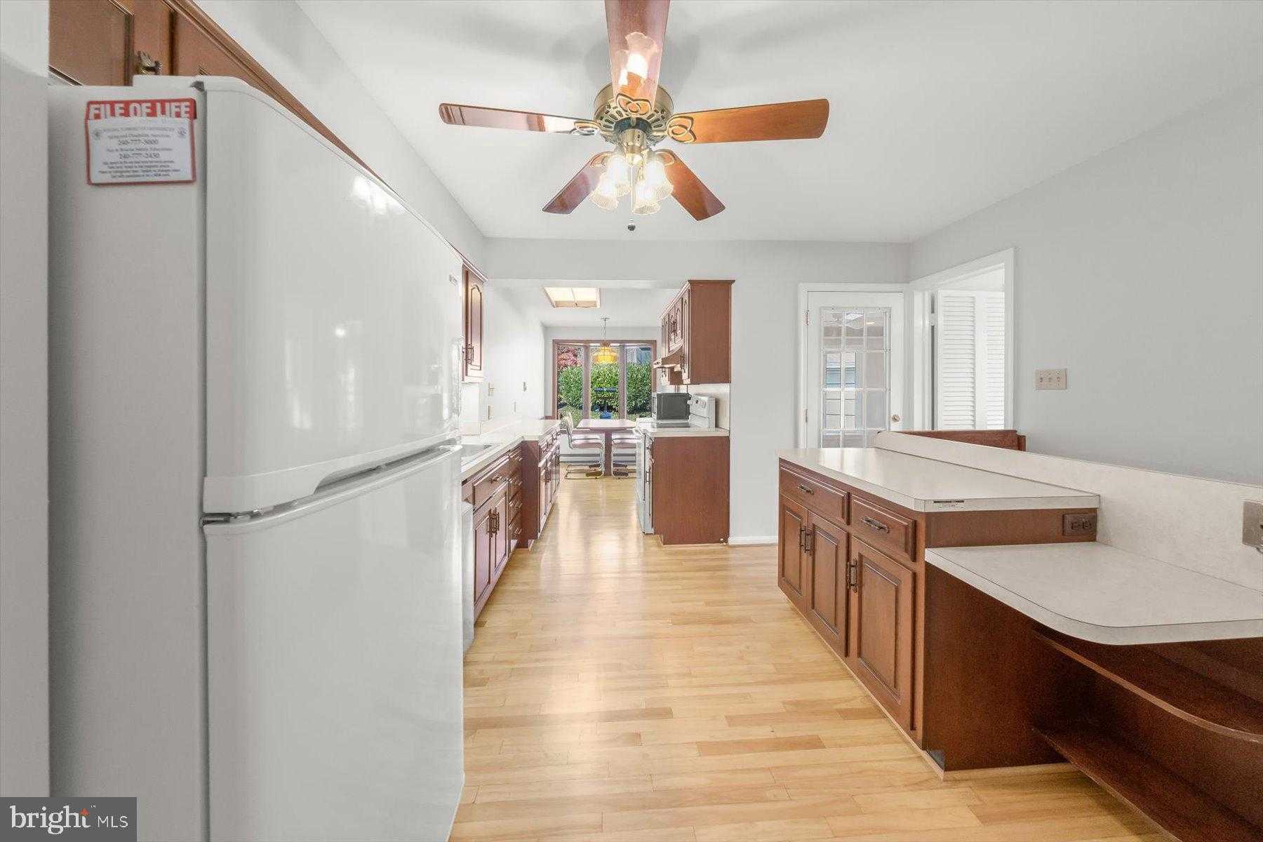 5009 Flanders Ave photo 20