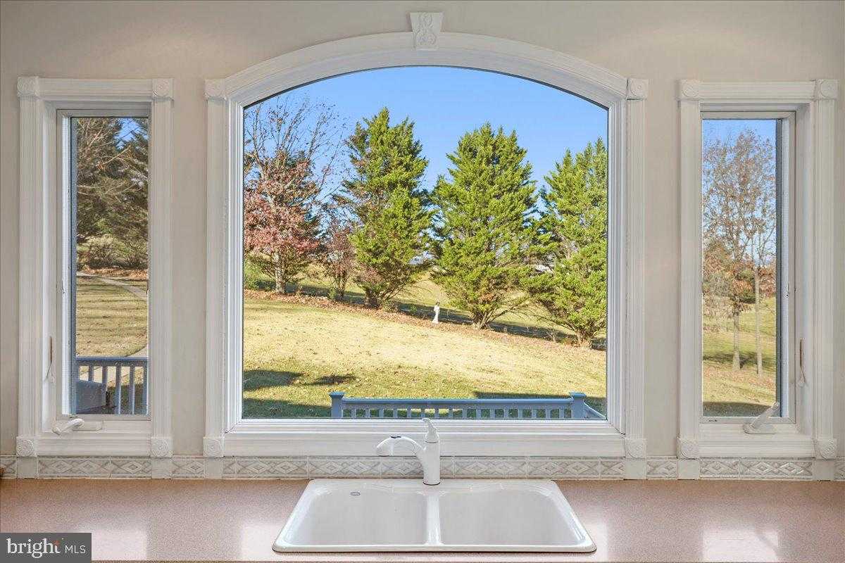 50 Cottage Dr photo 17