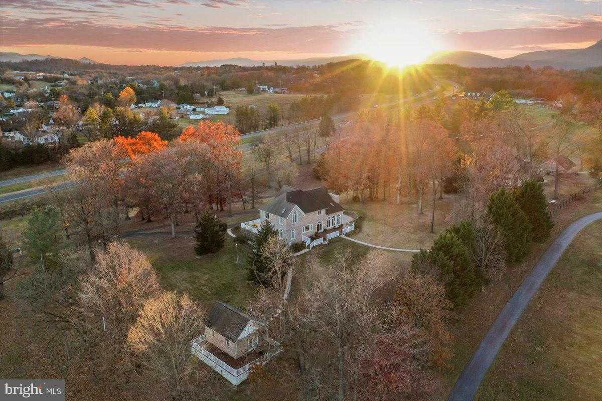 50 Cottage Dr photo 4