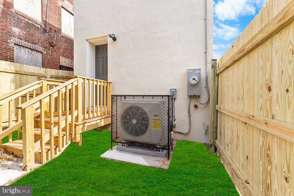 40 S Fulton Ave photo 19