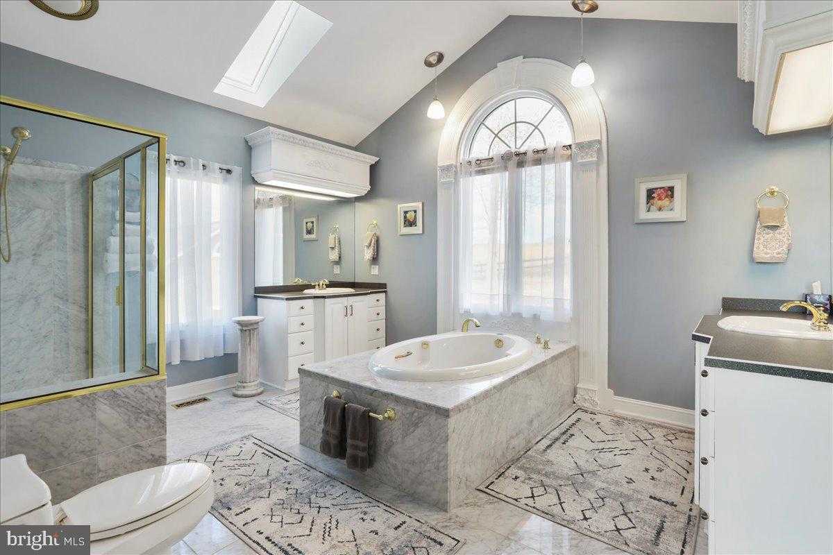 100 Cottage Dr photo 14