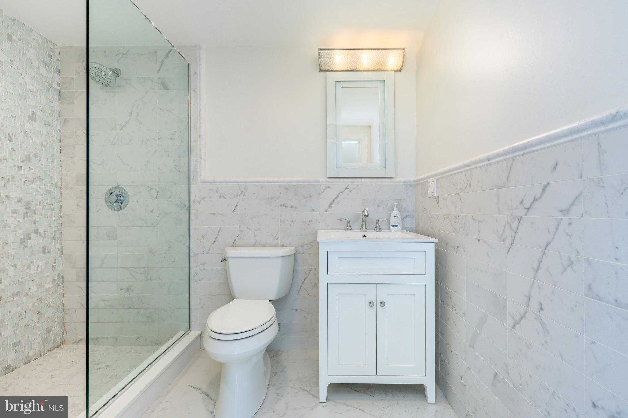 939 New Market St photo 15