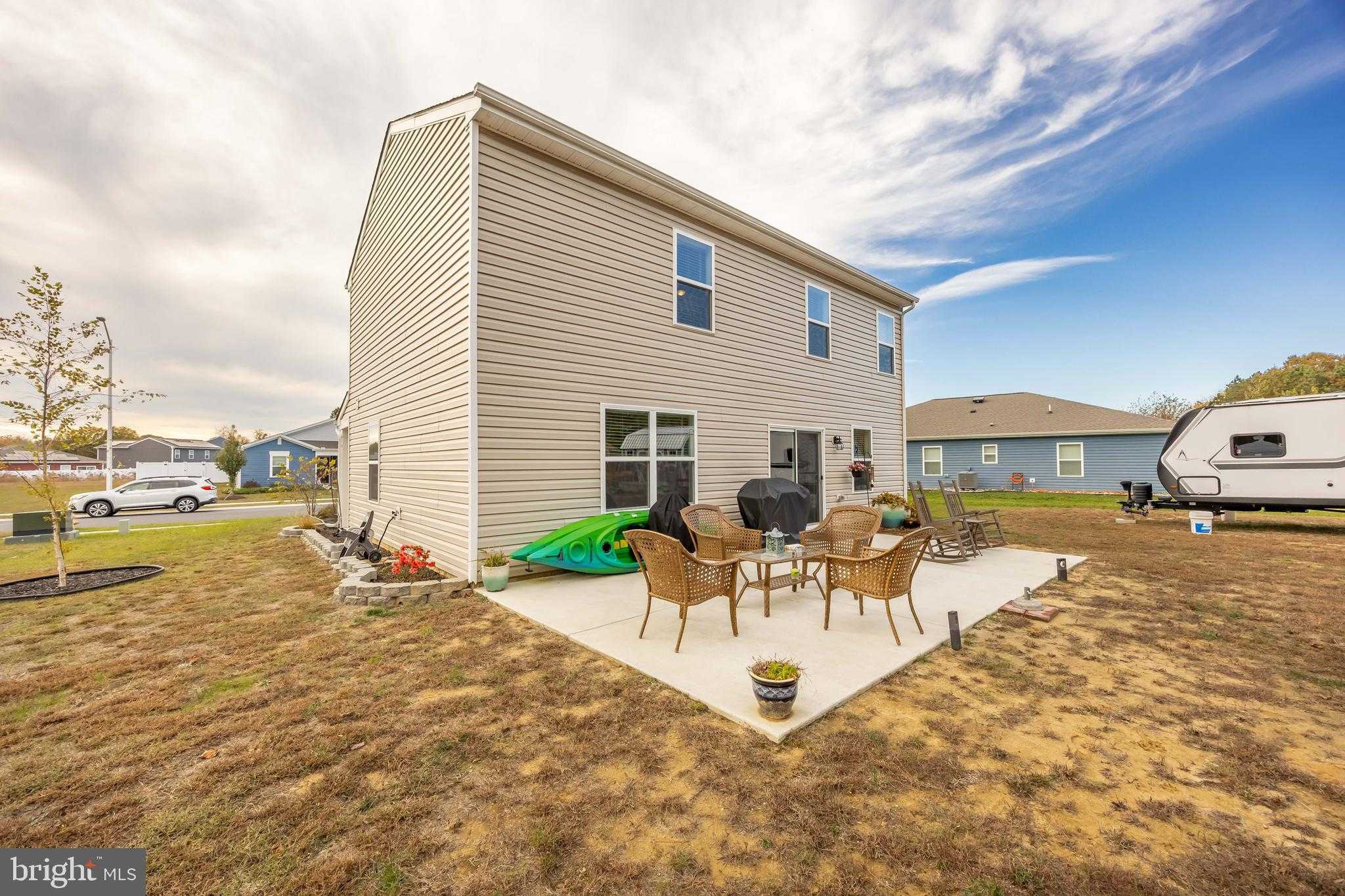 827 Marquis Ave photo 54