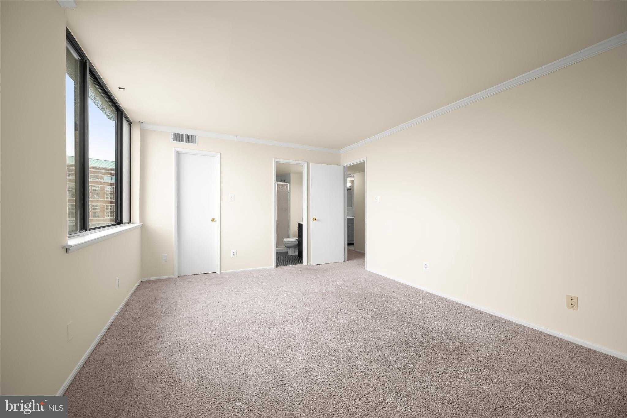 4 Monroe St photo 26