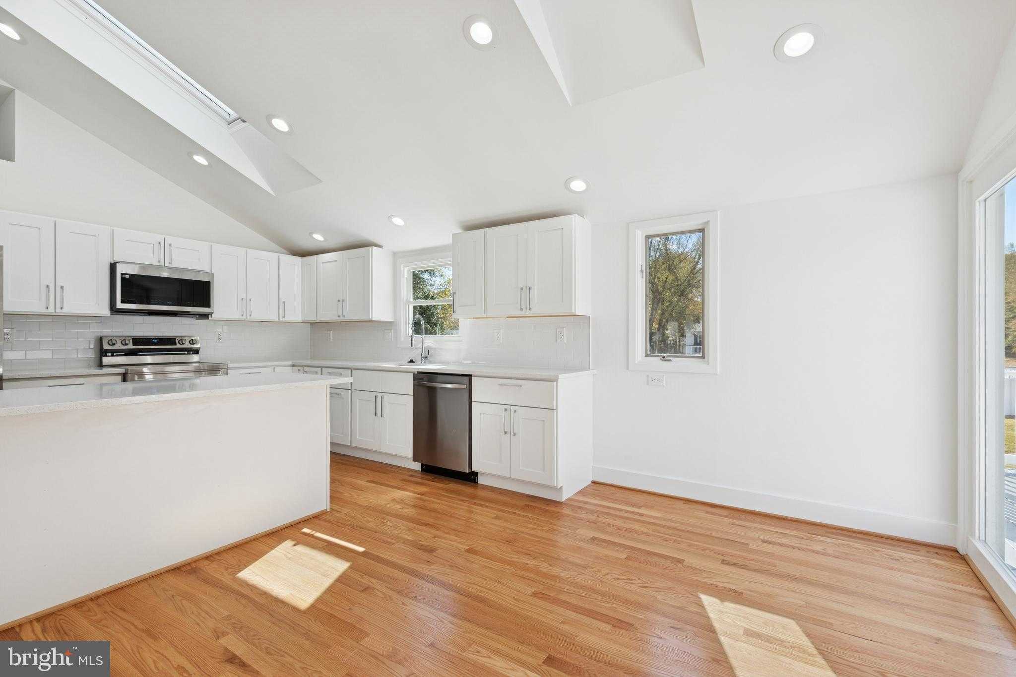 127 Duval Ln photo 14