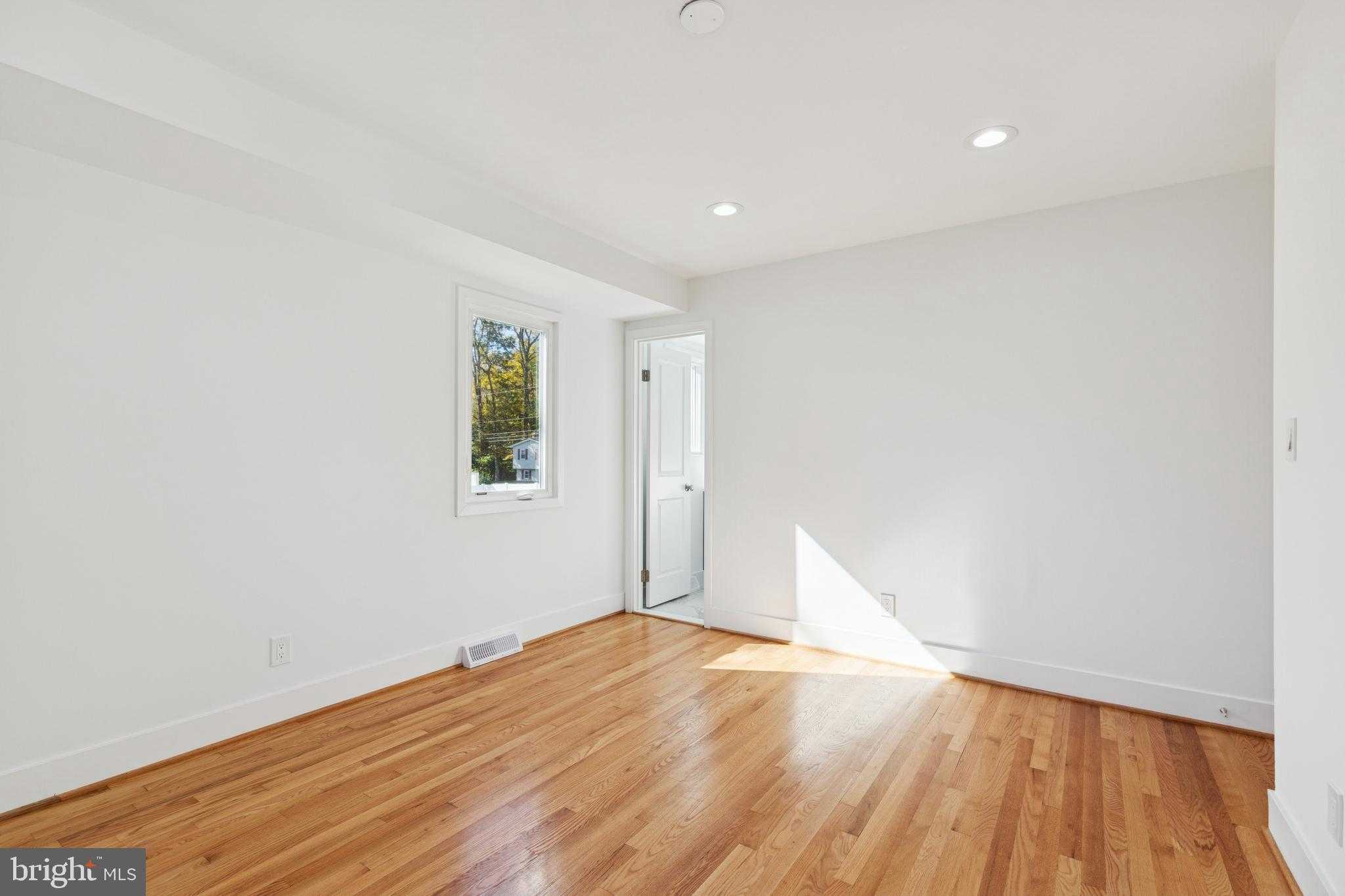 127 Duval Ln photo 26