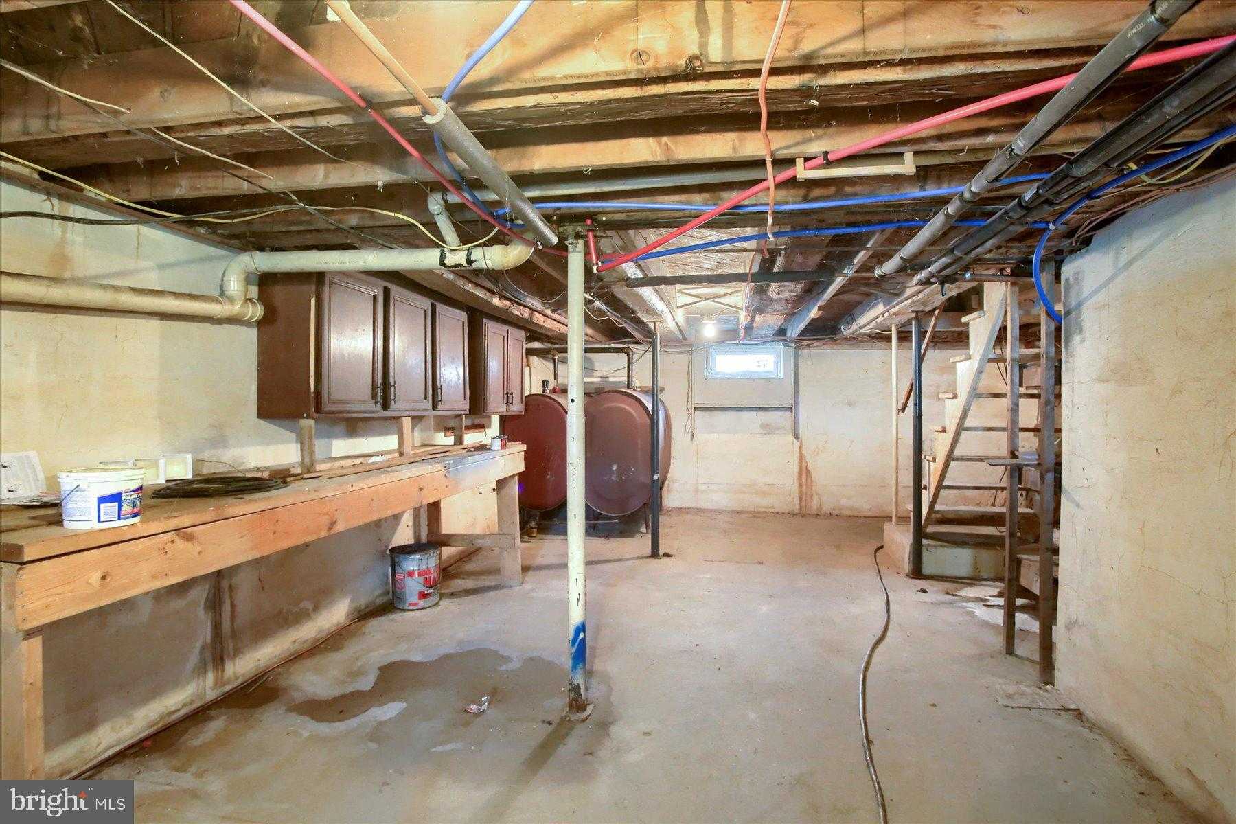 46 N Front St photo 23