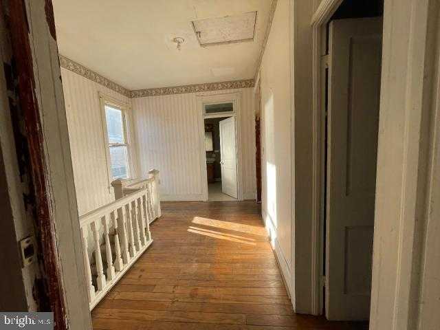 17 E Fourth St photo 39