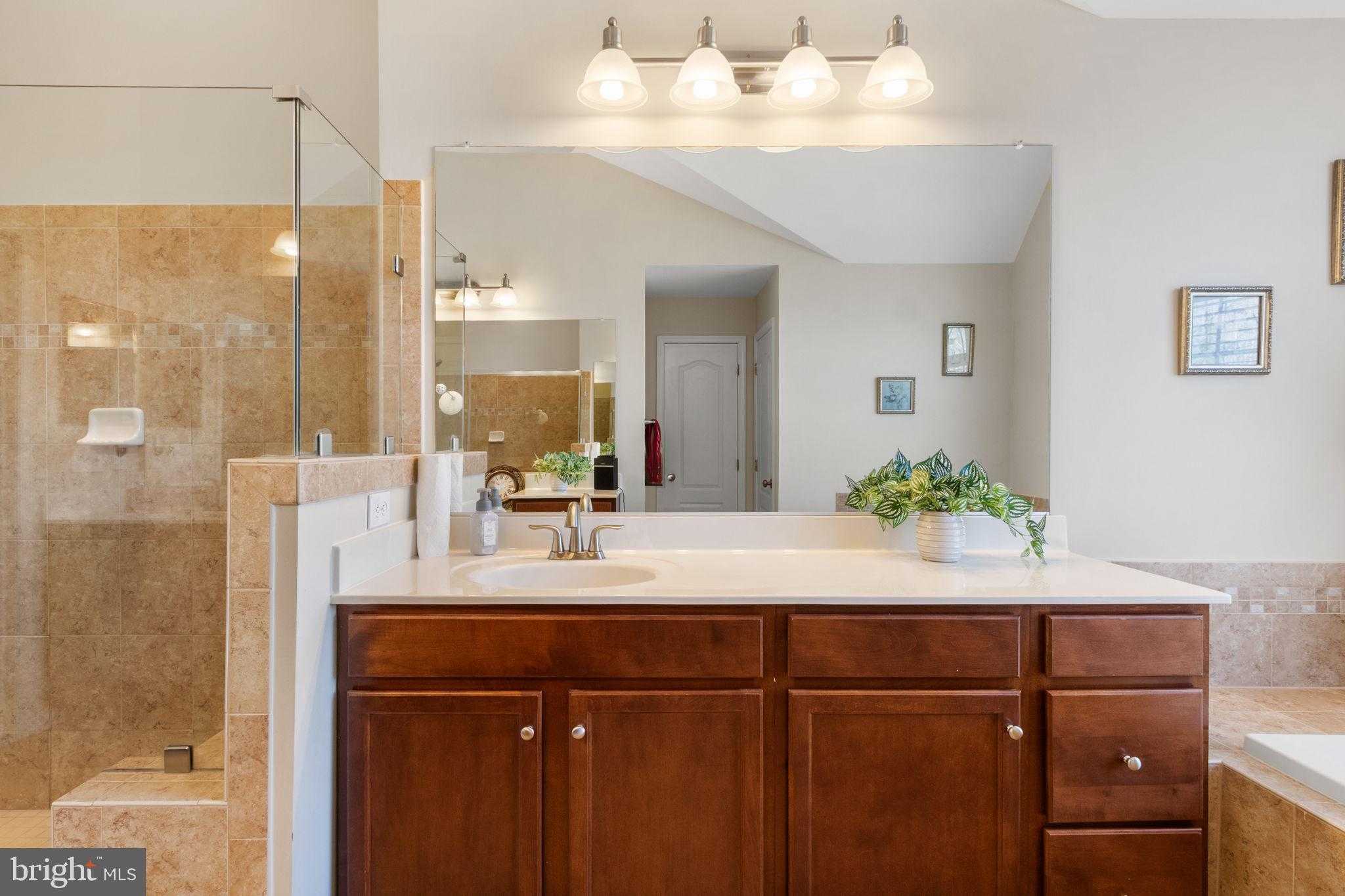 220 Donovan Ln photo 28