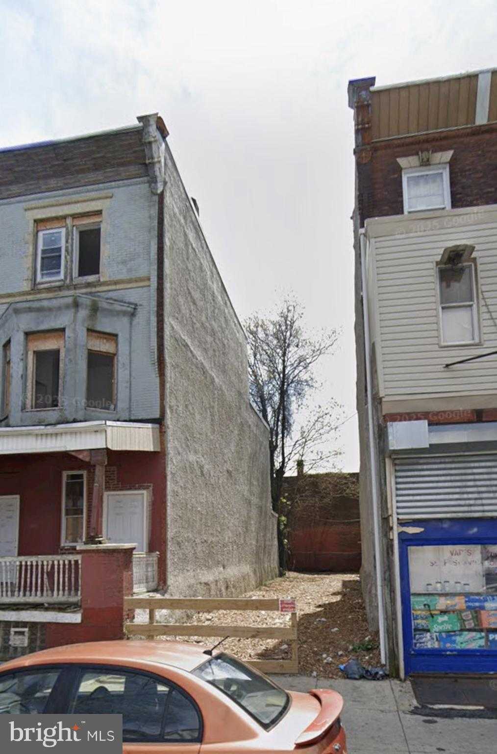 2242 W Lehigh Ave photo 4